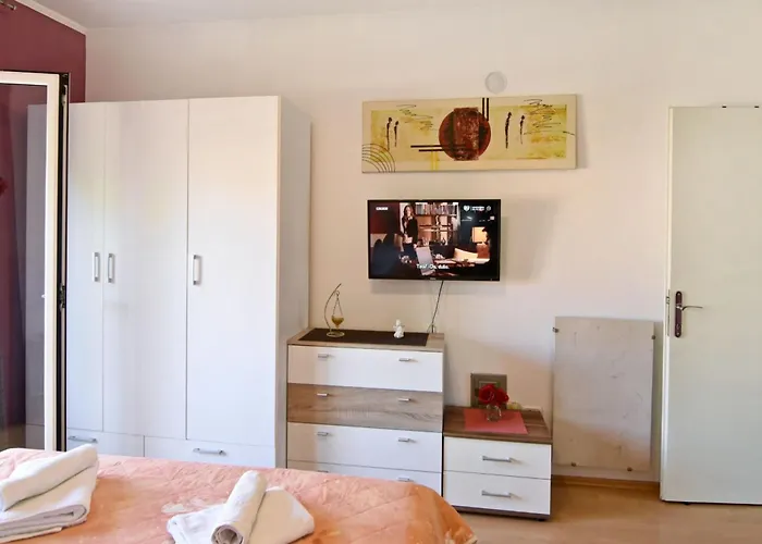 Martina B4 By Interhome