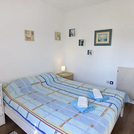 Martina B4 By Interhome Apartmán