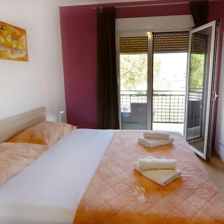 Martina B4 By Interhome Appartement